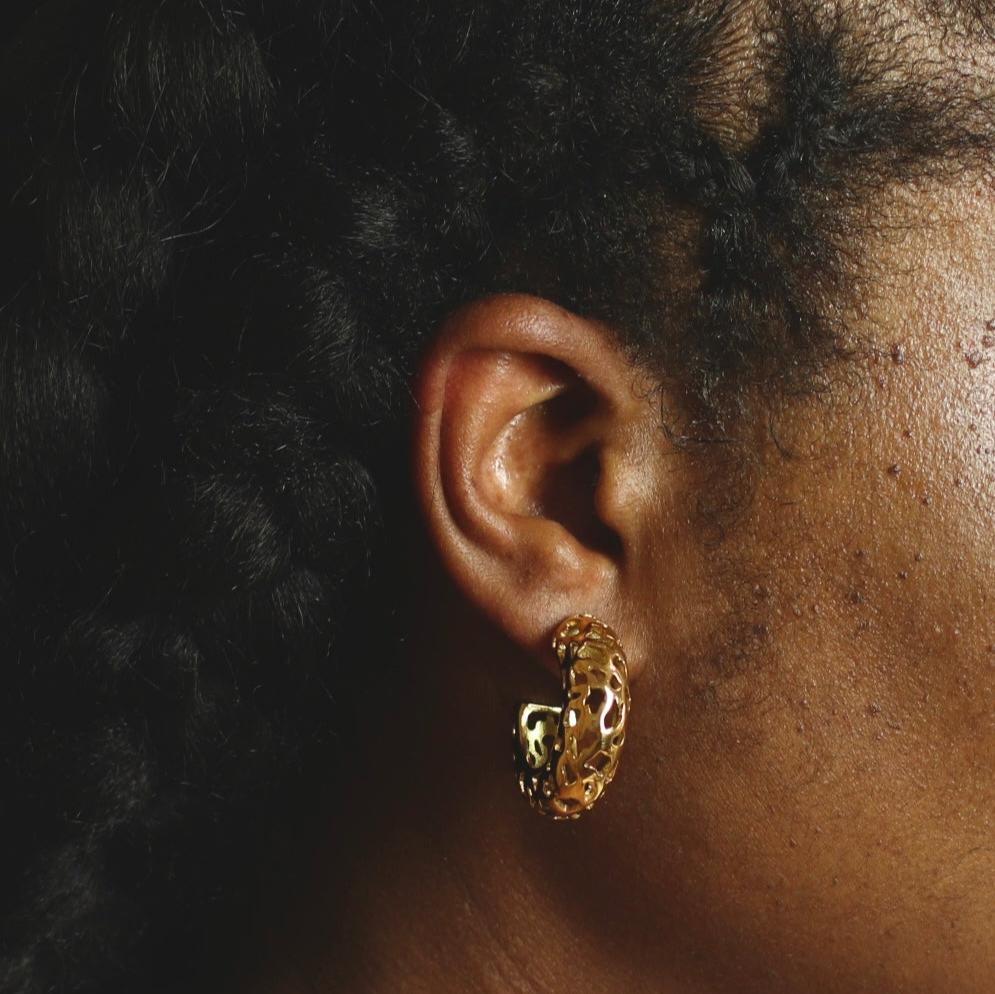 Semicircle Hollow Studs